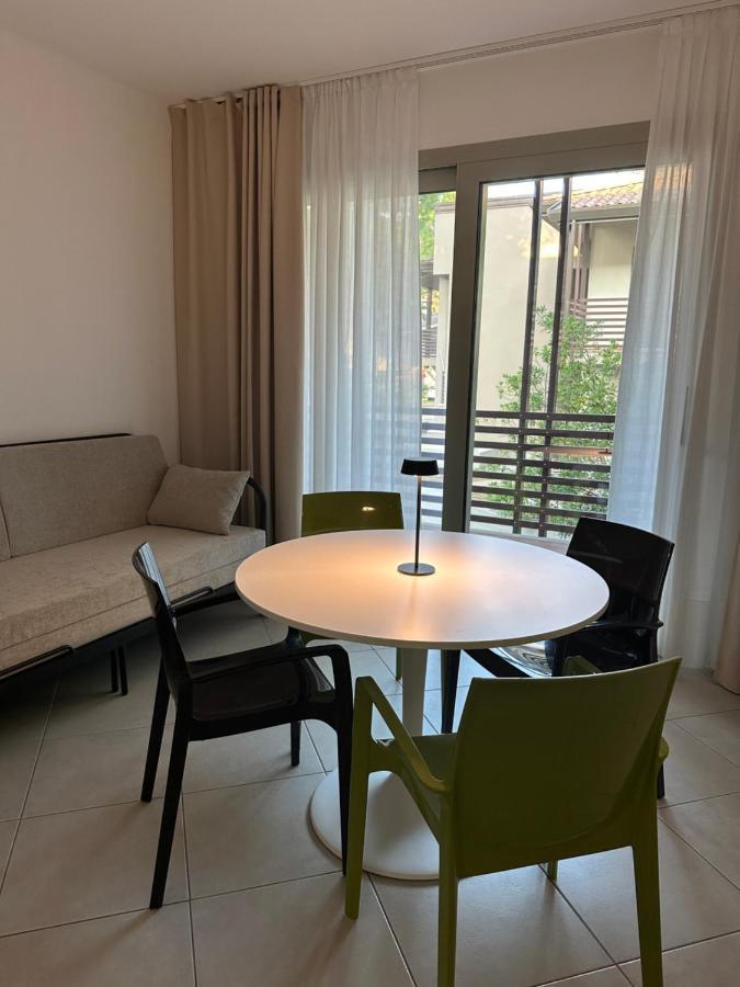 Prassitele Apartments ลินญาโน ซับเบียโดโร ภายนอก รูปภาพ
