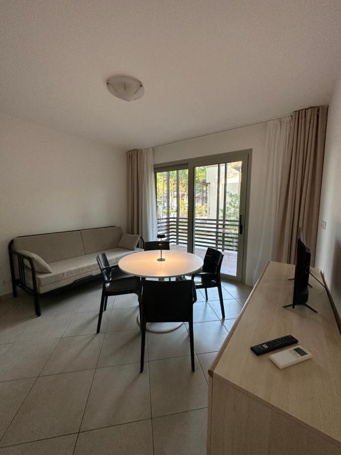 Prassitele Apartments ลินญาโน ซับเบียโดโร ภายนอก รูปภาพ