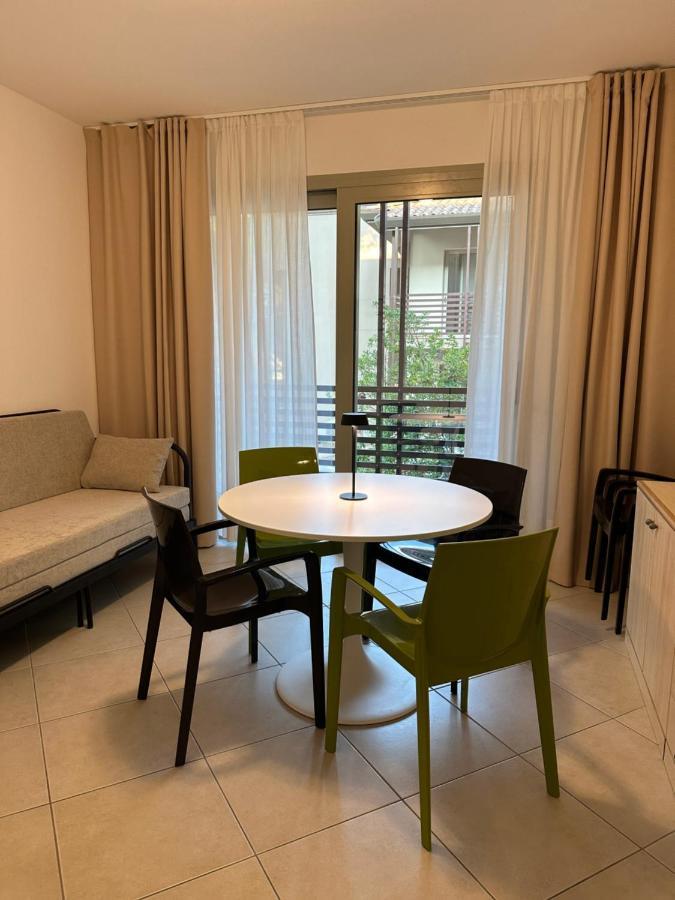 Prassitele Apartments ลินญาโน ซับเบียโดโร ภายนอก รูปภาพ
